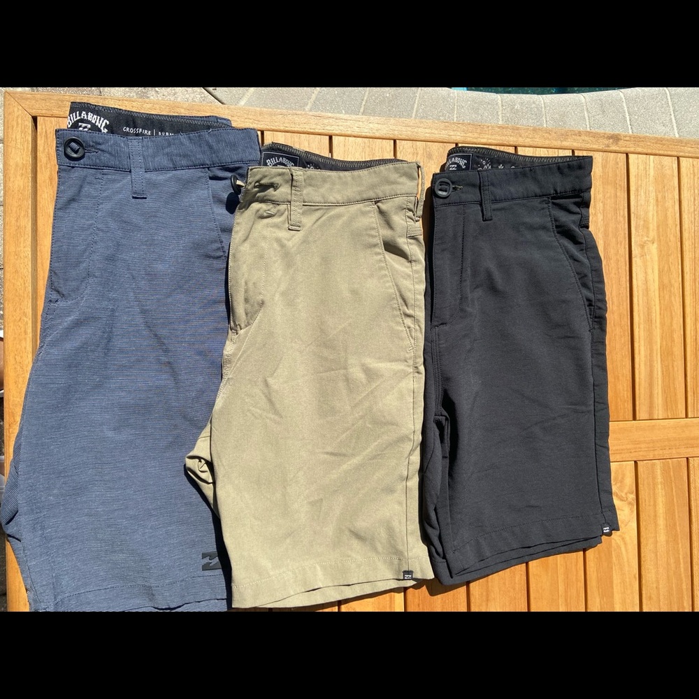 3 Billabong Shorts/Waist 28/length 14’’ - great conditions